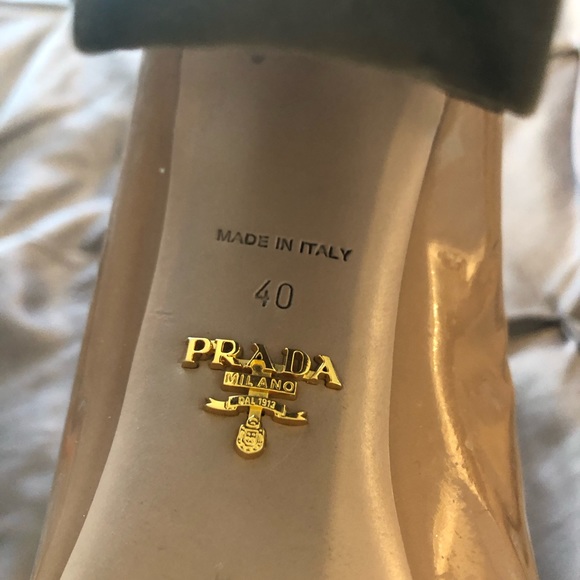 Prada heels - Picture 4 of 4
